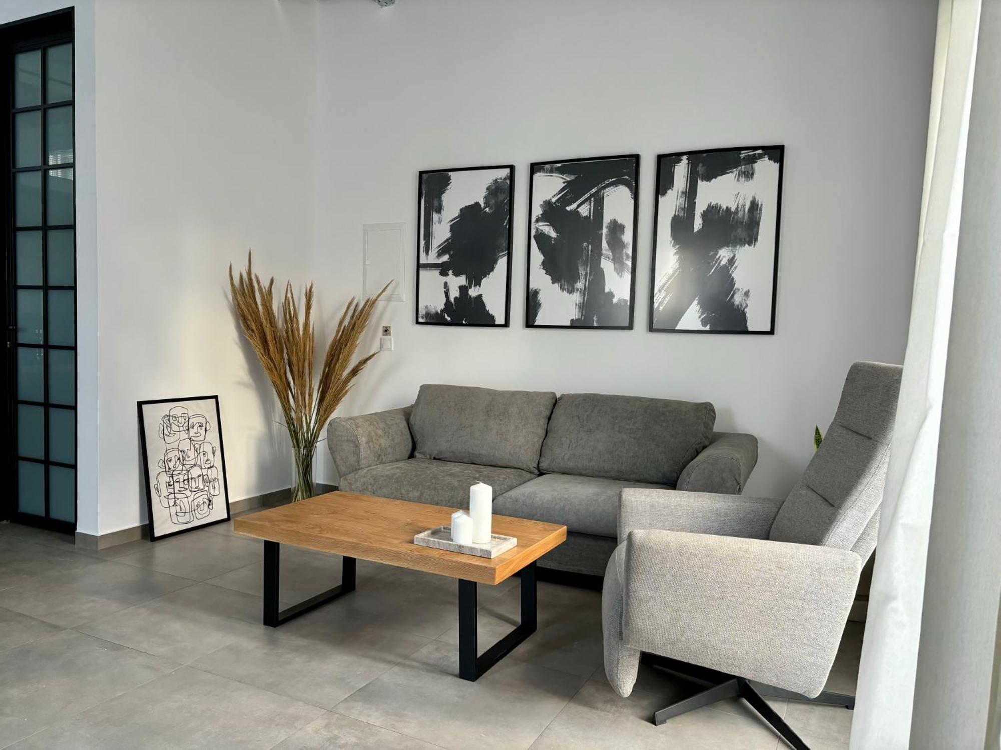 Industrial Loft Comfort Living Heraklion  ภายนอก รูปภาพ