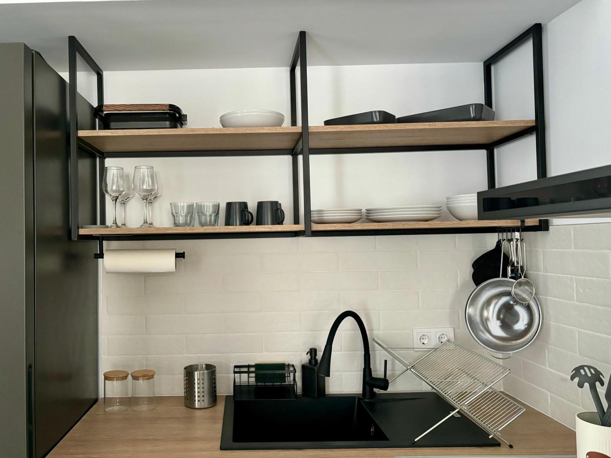 Industrial Loft Comfort Living Heraklion  ภายนอก รูปภาพ